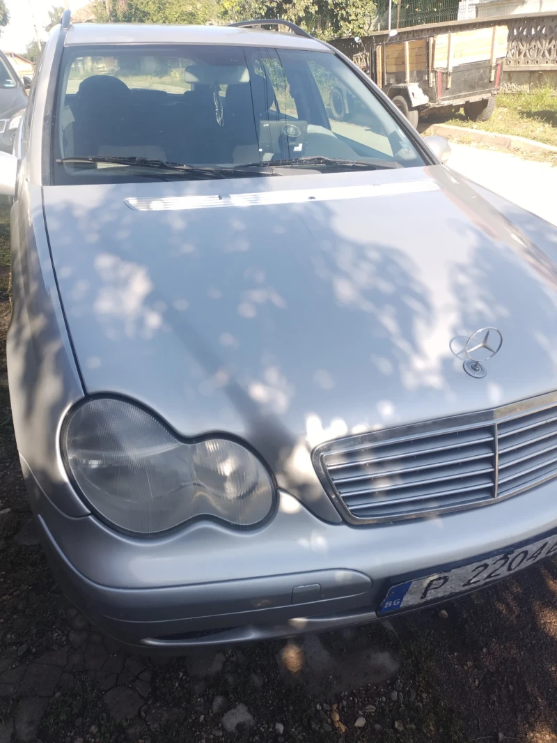 Mercedes-Benz C 220, снимка 2 - Автомобили и джипове - 47417455