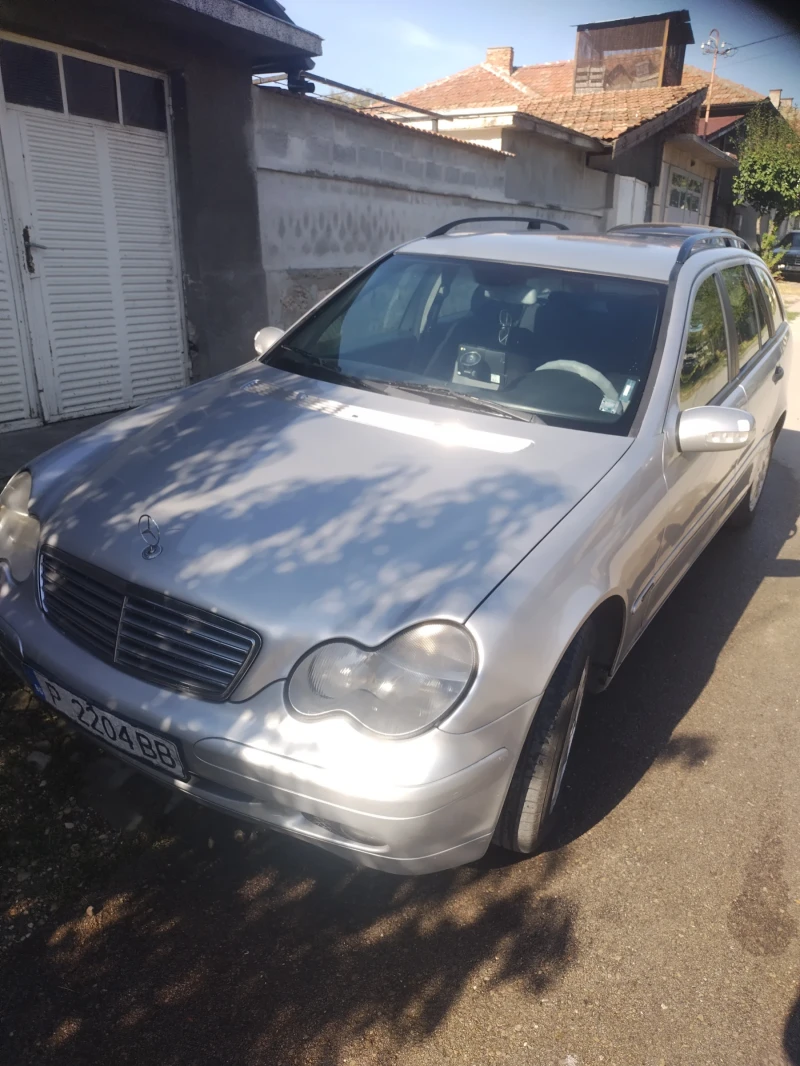 Mercedes-Benz C 220, снимка 6 - Автомобили и джипове - 47417455