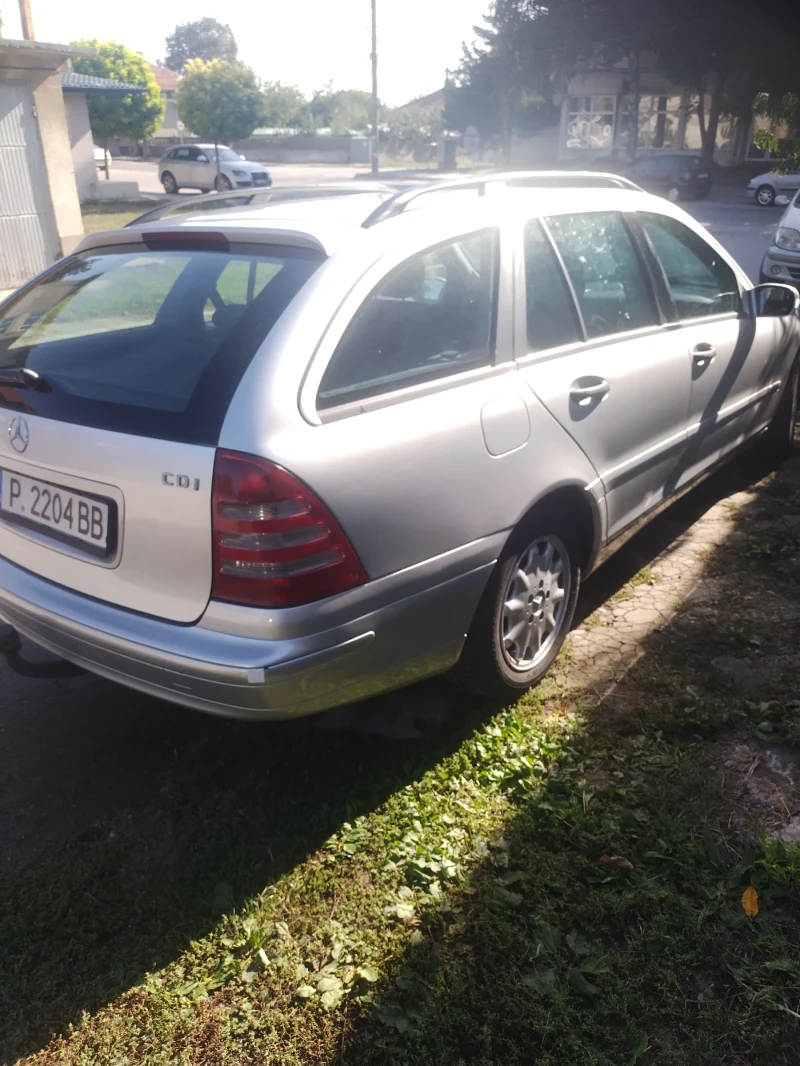 Mercedes-Benz C 220, снимка 5 - Автомобили и джипове - 47417455