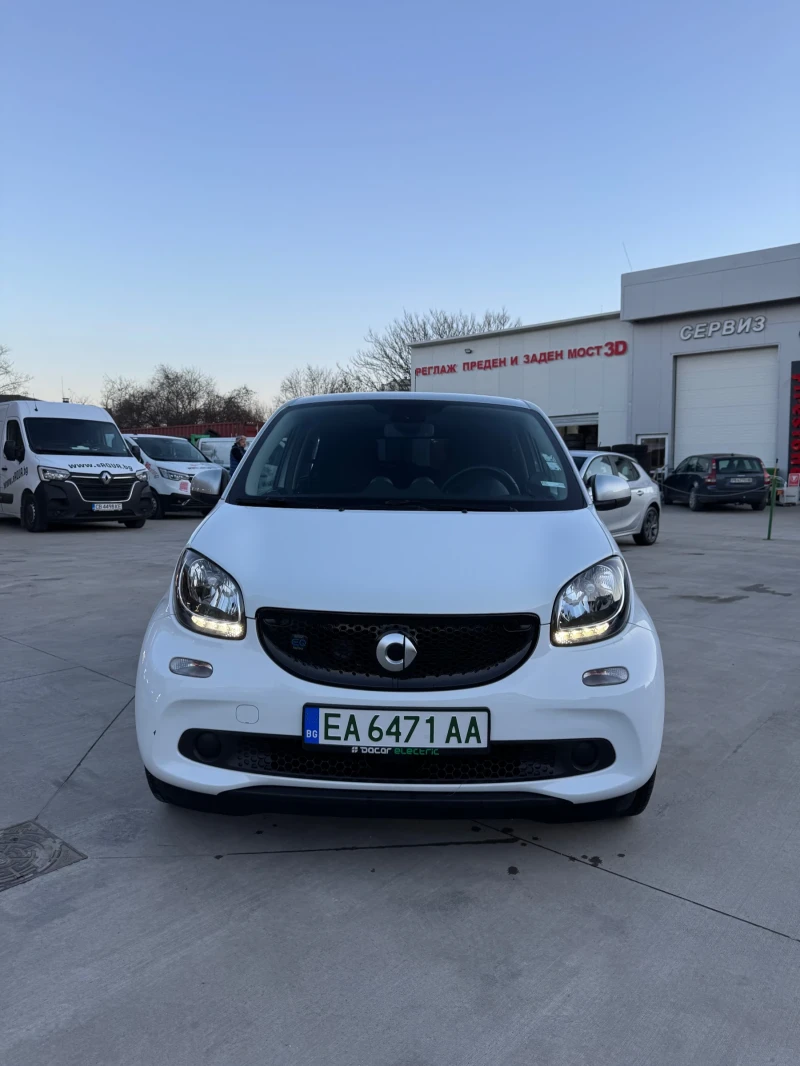 Smart Forfour EQ, снимка 2 - Автомобили и джипове - 48366566