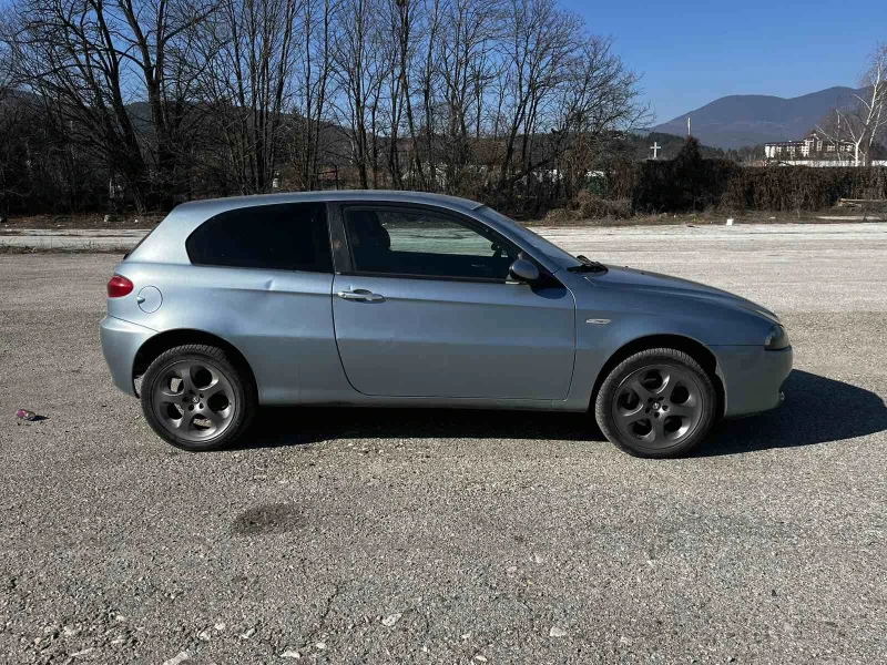 Alfa Romeo 147, снимка 6 - Автомобили и джипове - 49072231