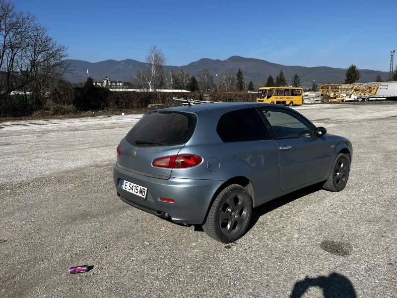 Alfa Romeo 147, снимка 4 - Автомобили и джипове - 49072231