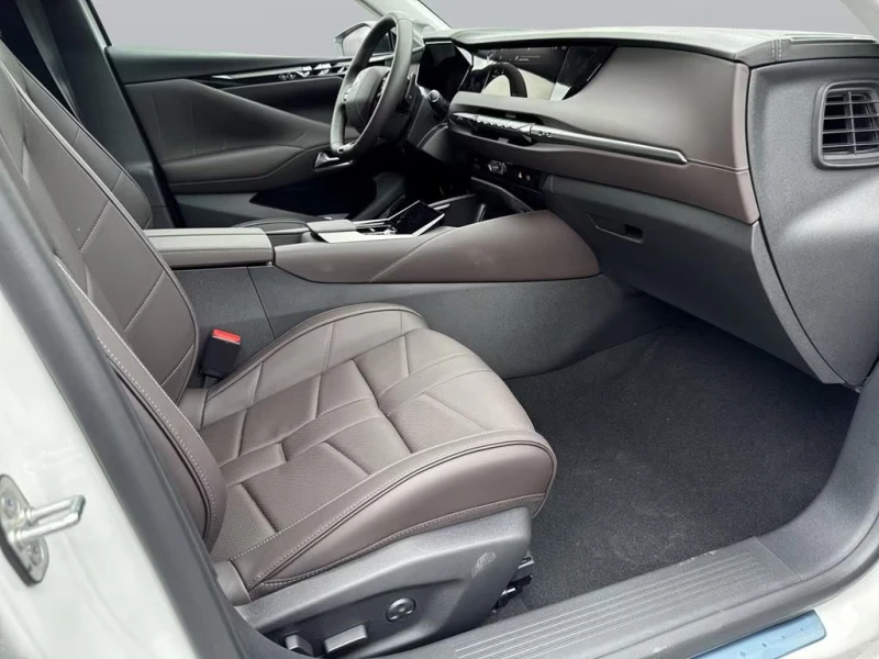 DS DS 4 НОВ!/ETOILE/224HP/PHEV/HUD/DIGI/LED/KLESS/500g, снимка 8 - Автомобили и джипове - 52170583