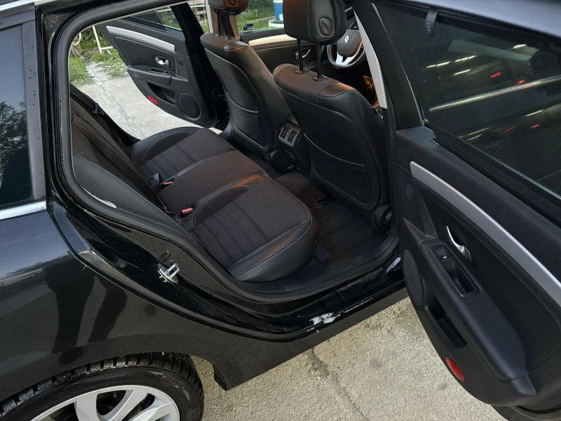 Renault Laguna 2.0 dCi, снимка 8 - Автомобили и джипове - 52496631