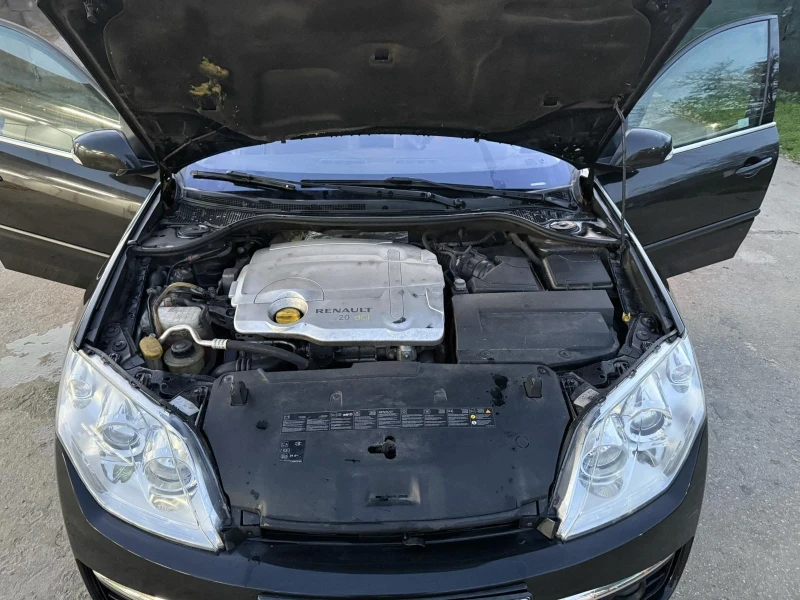 Renault Laguna 2.0 dCi, снимка 11 - Автомобили и джипове - 52496631