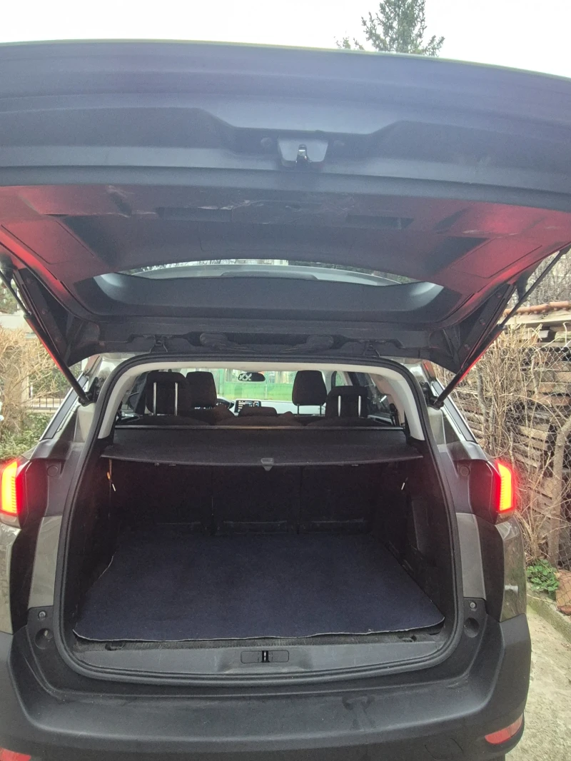Peugeot 5008, снимка 9 - Автомобили и джипове - 52999827
