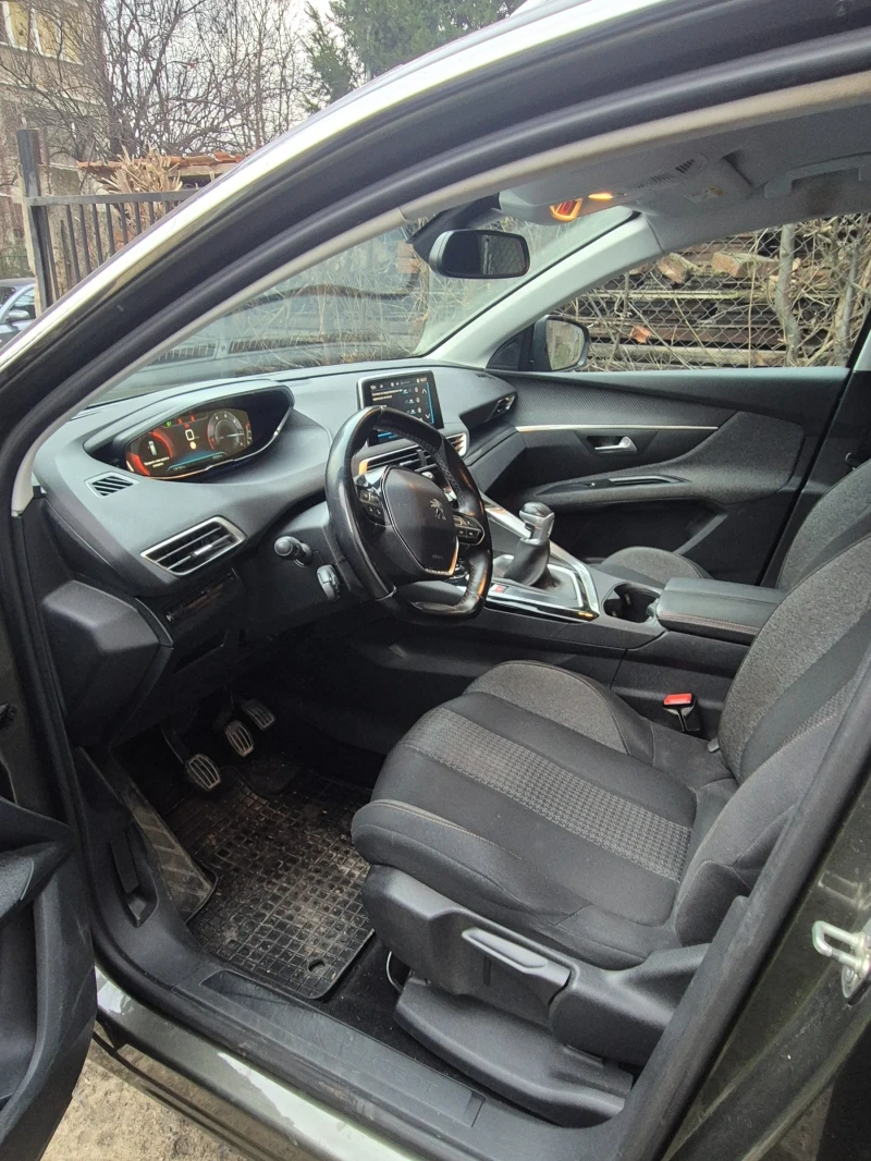 Peugeot 5008, снимка 8 - Автомобили и джипове - 52999827
