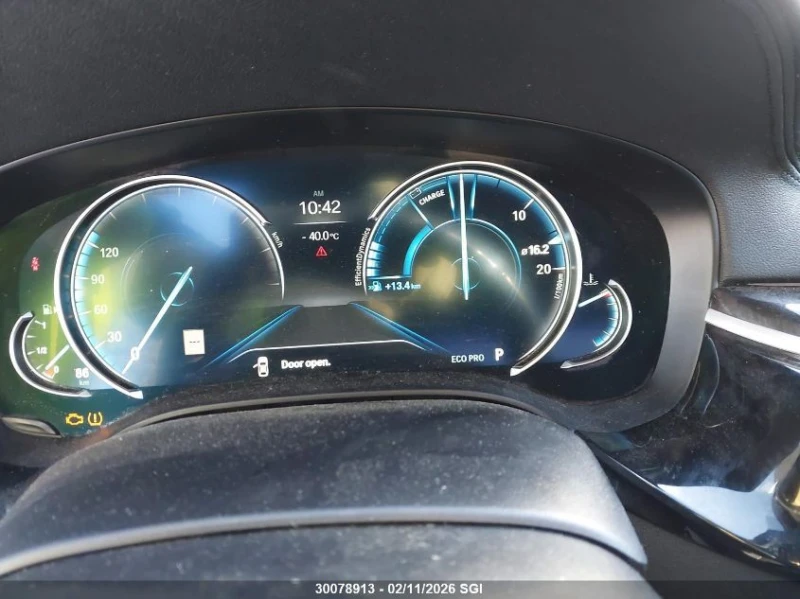 BMW 540 Xi* B58* M-Pack* Harman Kardon, снимка 10 - Автомобили и джипове - 53452320