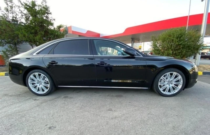 Audi A8 3.0 - изображение 2