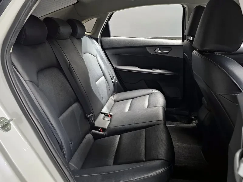 Kia K3 LUXURY | Mobile.bg � ����������� 12