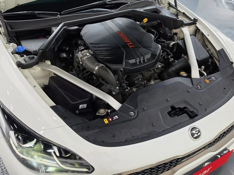 Kia Stinger 3.3 Turbo 2WD| 365к.с., снимка 6 - Автомобили и джипове - 56170109