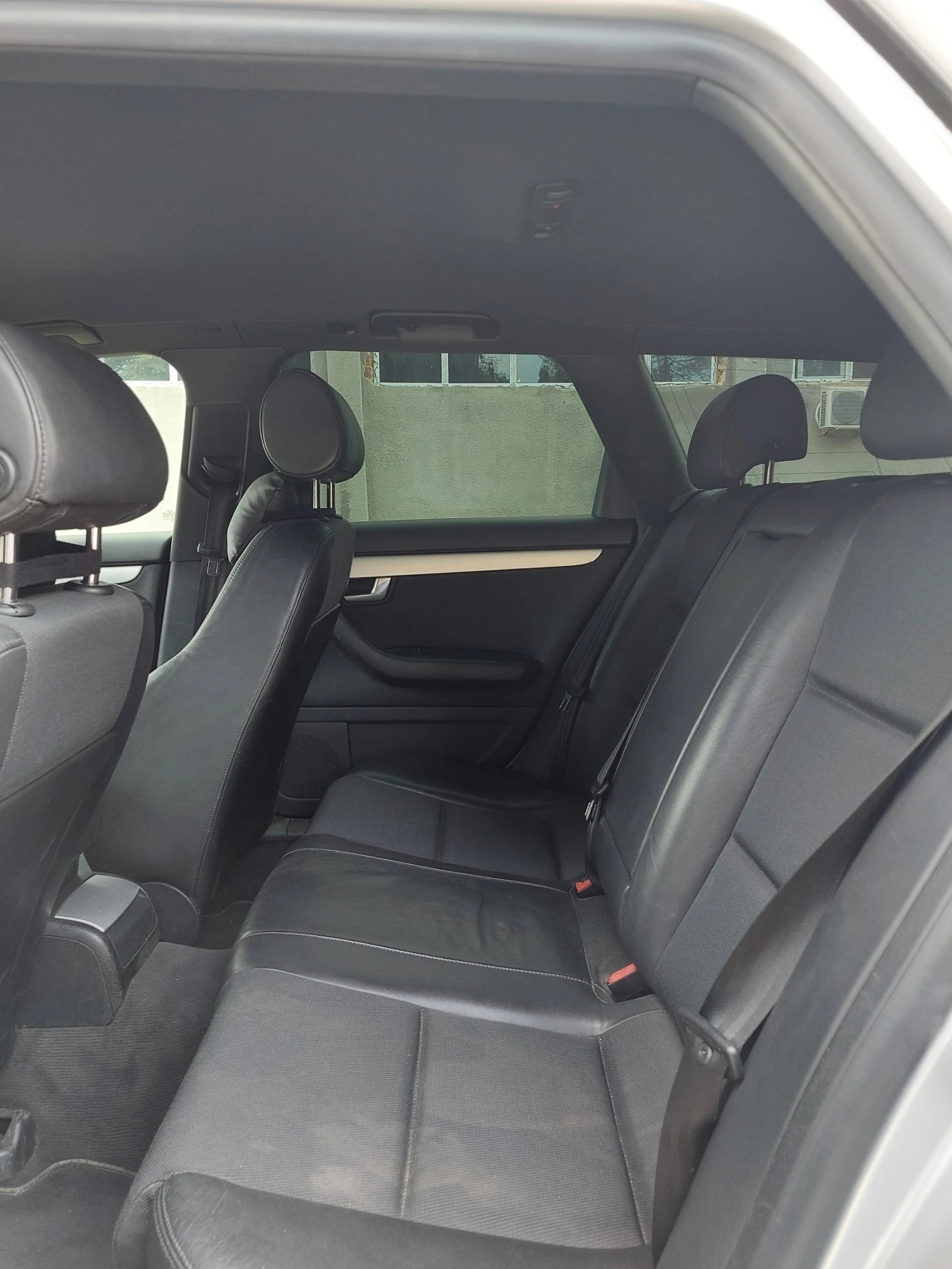 Audi A4 1.8T BFB S-line - изображение 10