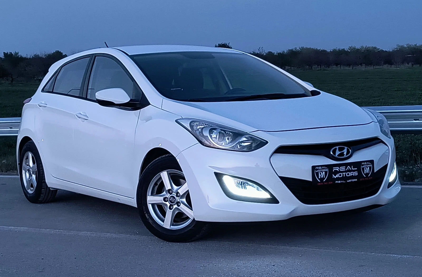 Hyundai I30 1.6CRDi Автоматик - изображение 3