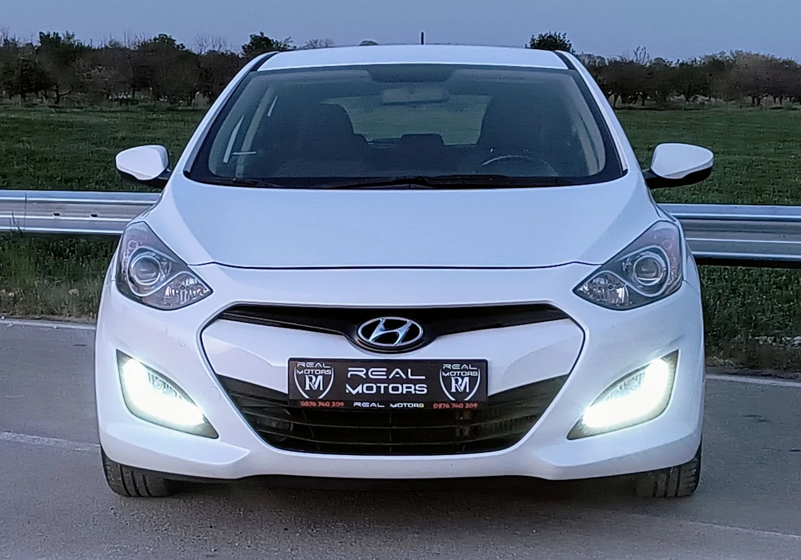 Hyundai I30 1.6CRDi Автоматик - изображение 2