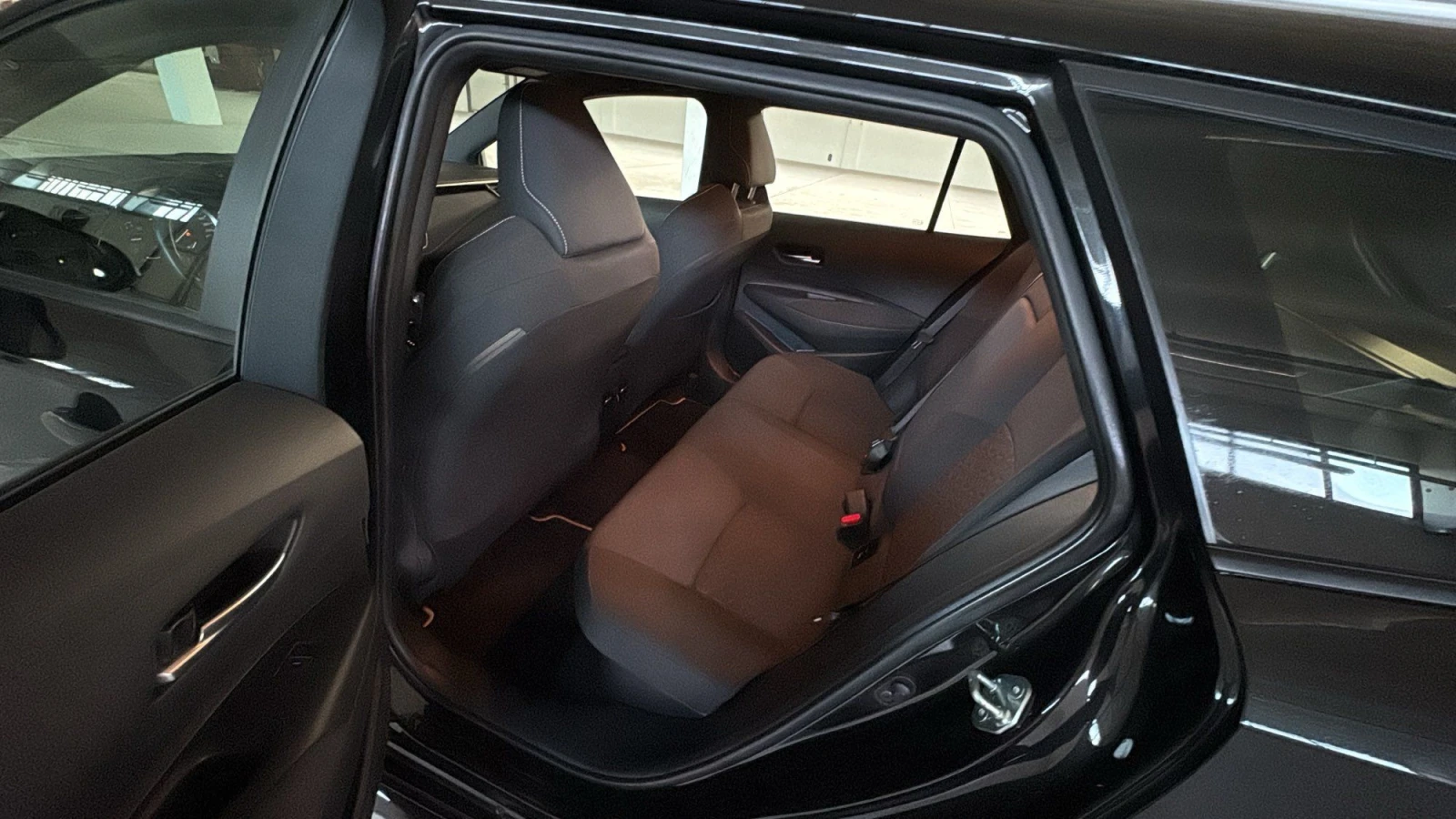 Toyota Corolla  - изображение 8