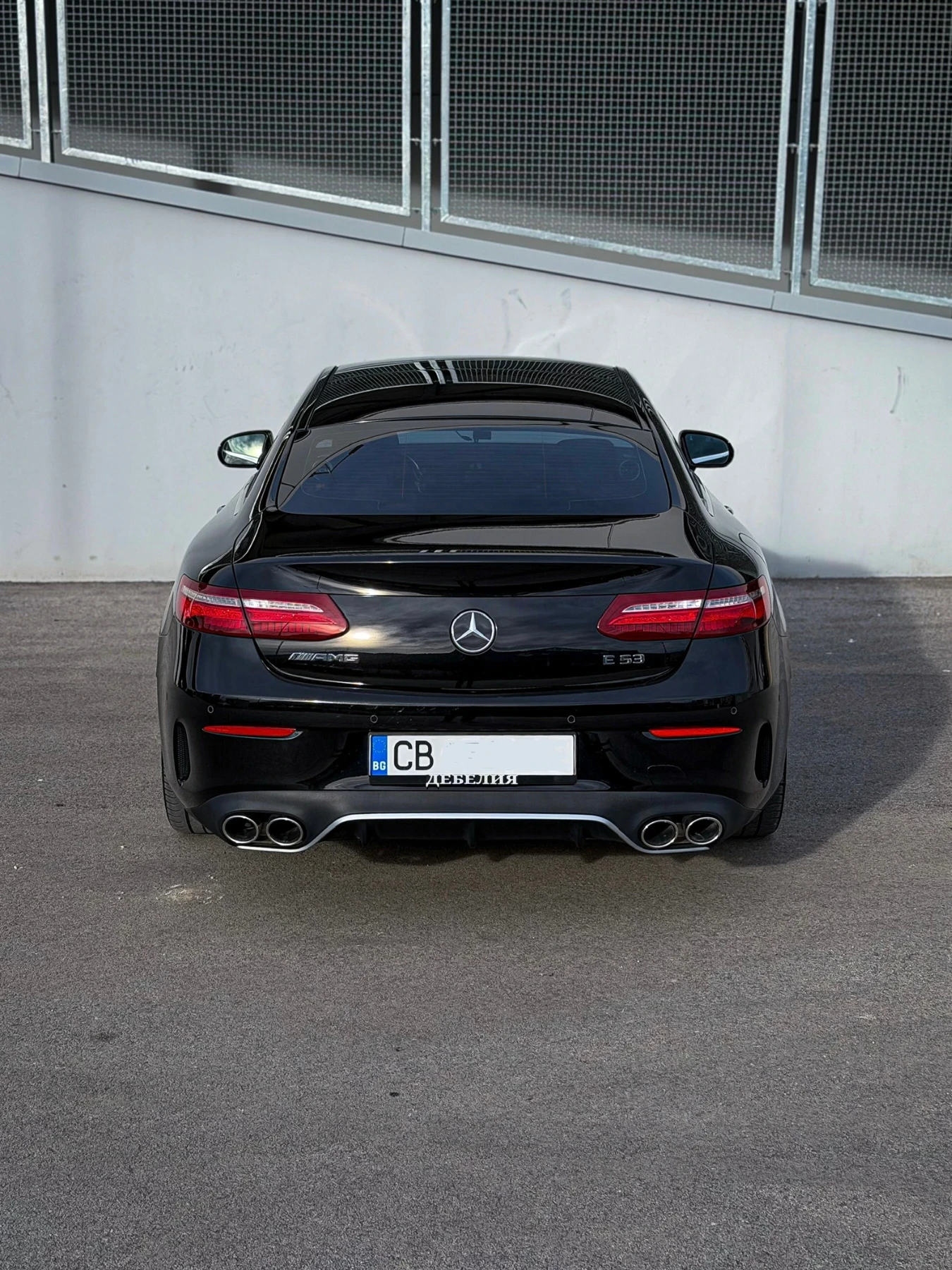 Mercedes-Benz E 220 Burmester/Pano/53 AMG - изображение 4