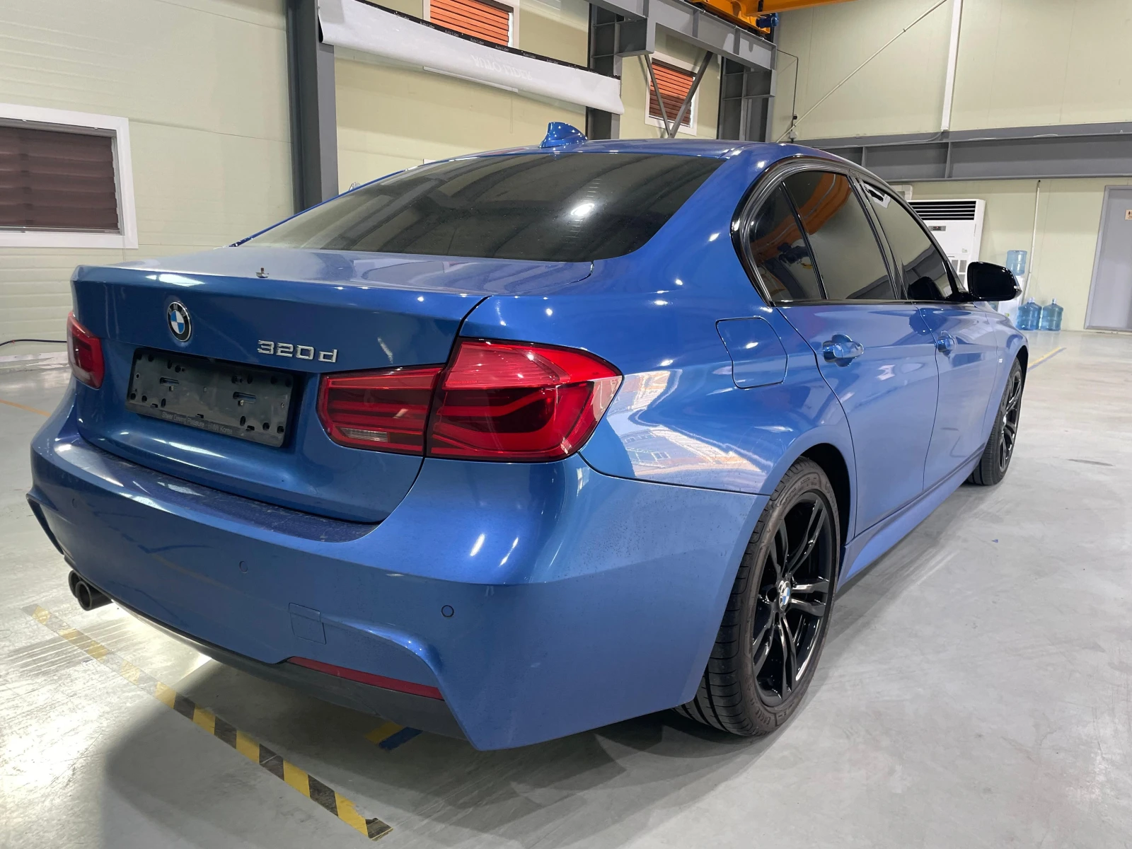 BMW 320 d RWD B47 LCI (FaceLift) ! M Pack !, снимка 8 - Автомобили и джипове - 54148884