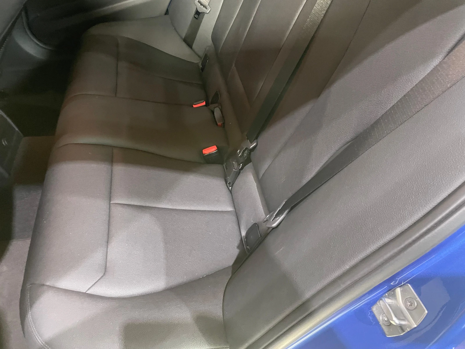 BMW 320 d RWD B47 LCI (FaceLift) ! M Pack !, снимка 10 - Автомобили и джипове - 54148884