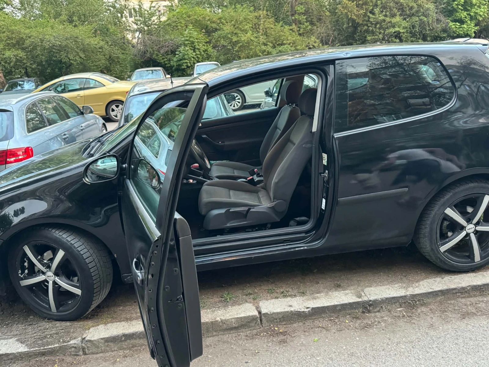 VW Golf 1900, снимка 4 - Автомобили и джипове - 54511379
