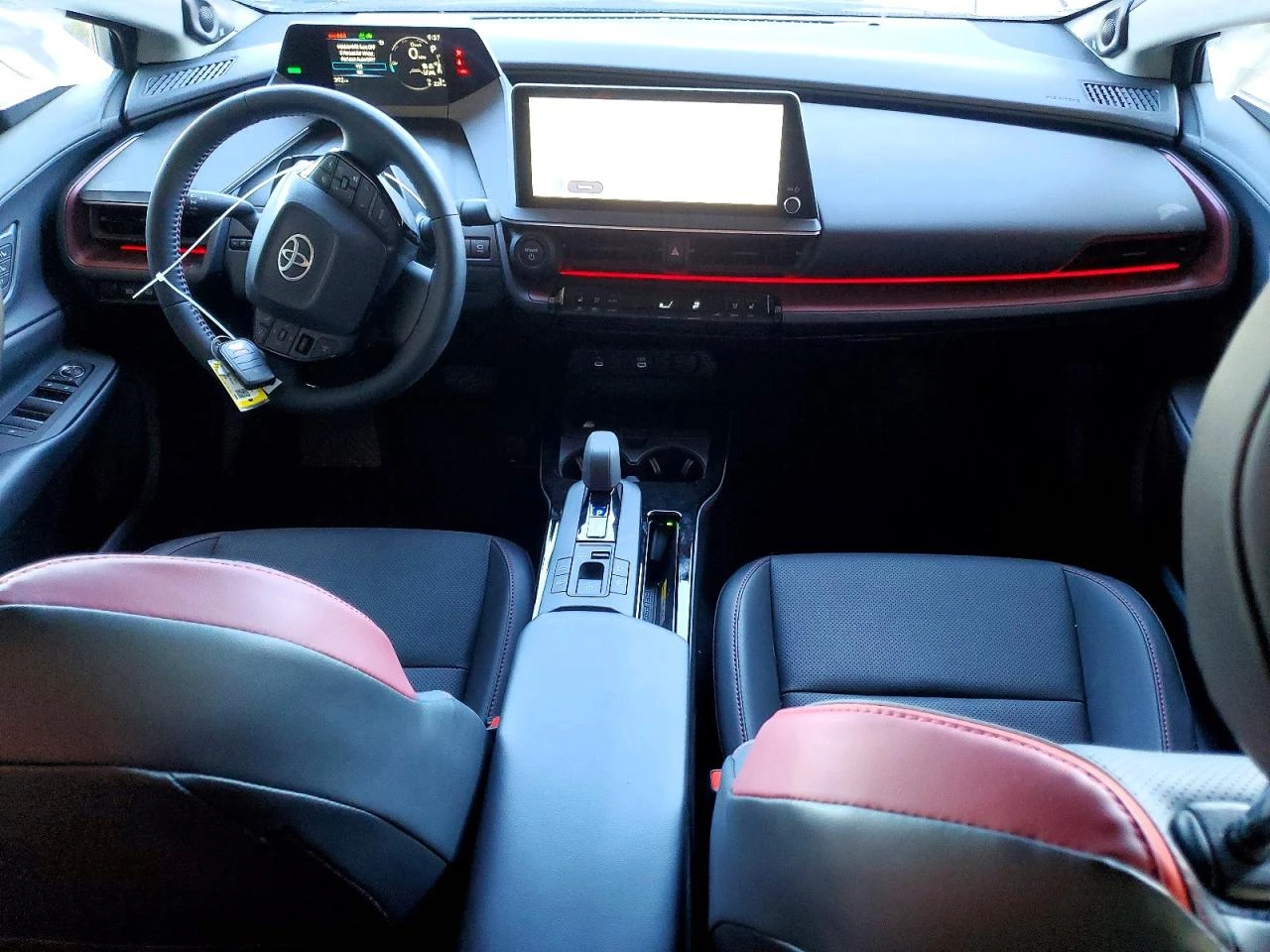 Toyota Prius 2.0l Plug-In Hybrid Xse Premium, снимка 8 - Автомобили и джипове - 54583807