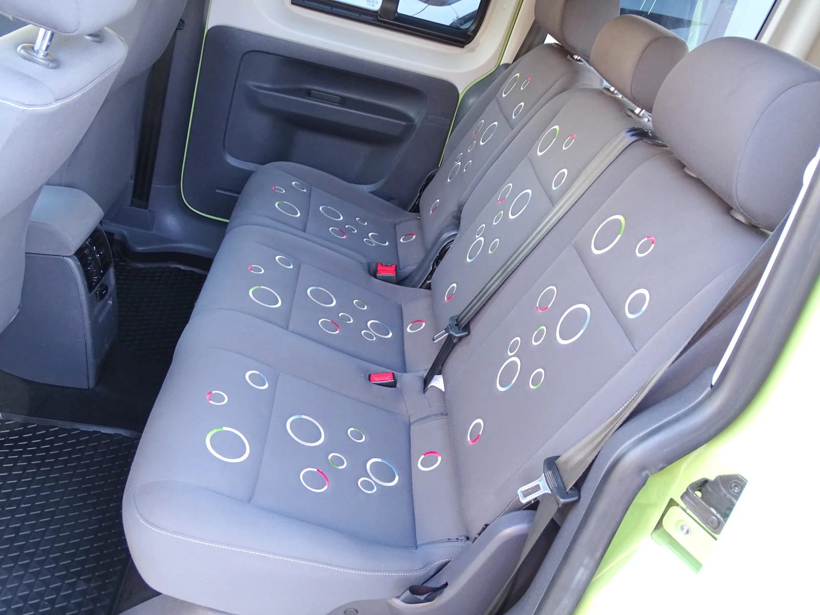 VW Caddy RONCALLY_LIFE_1.6TDI_��������_*  | Mobile.bg � ����������� 10