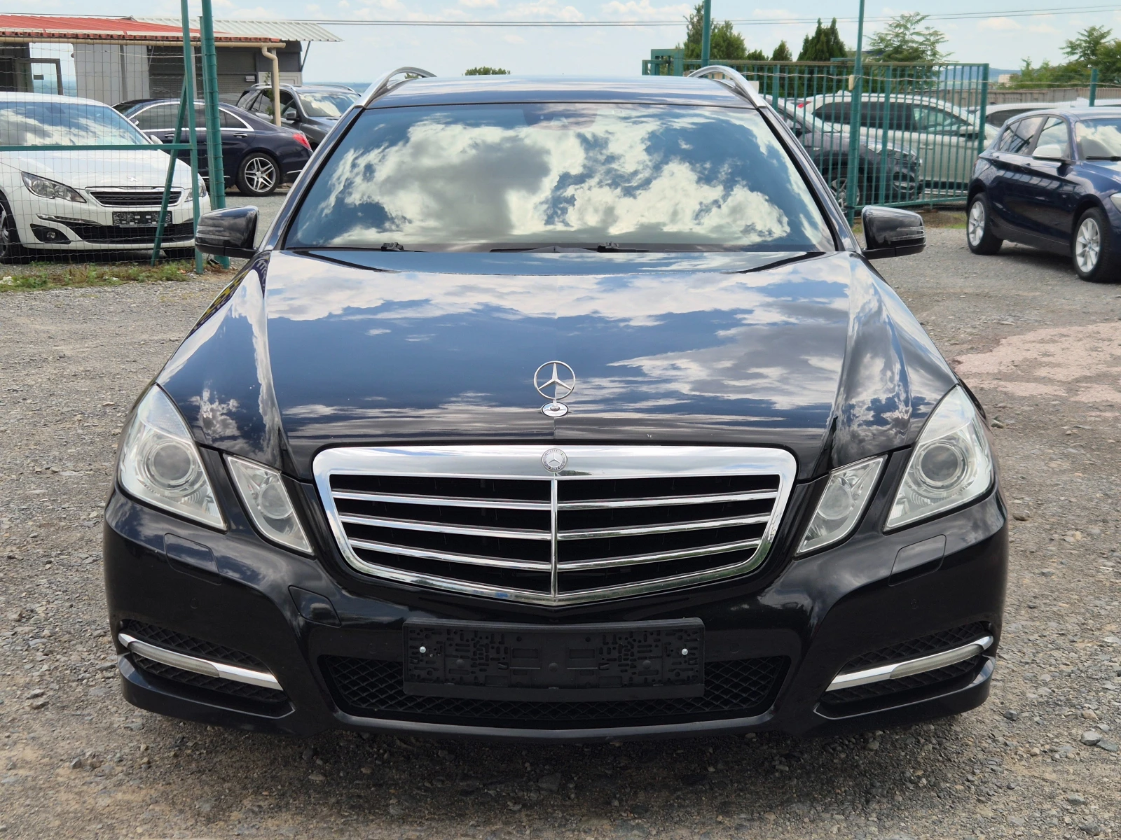 Mercedes-Benz E 220 CDI Автомат, снимка 8 - Автомобили и джипове - 54820250