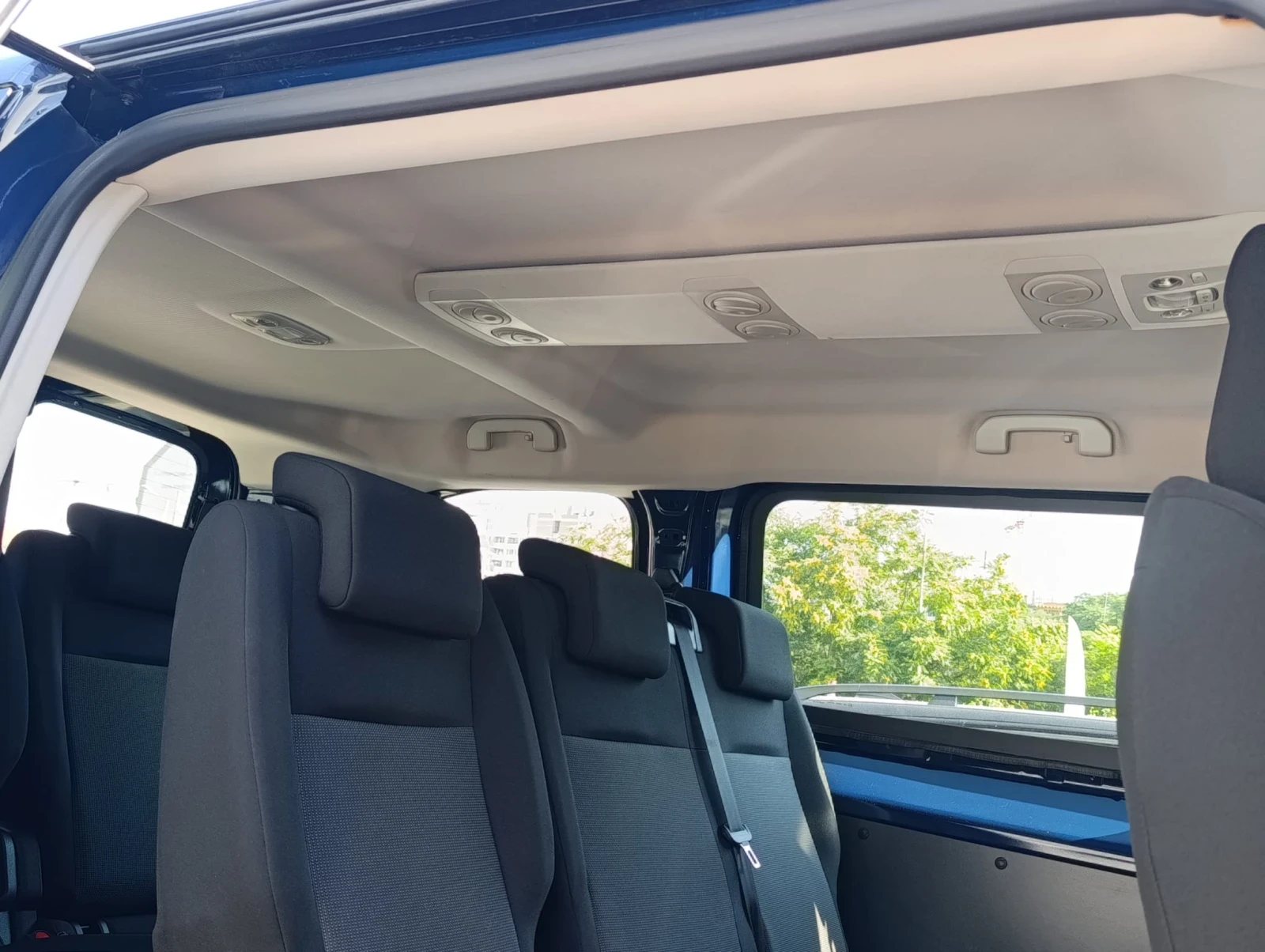 Peugeot Traveler 2.0HDI 8 Места, снимка 11 - Автомобили и джипове - 54907698