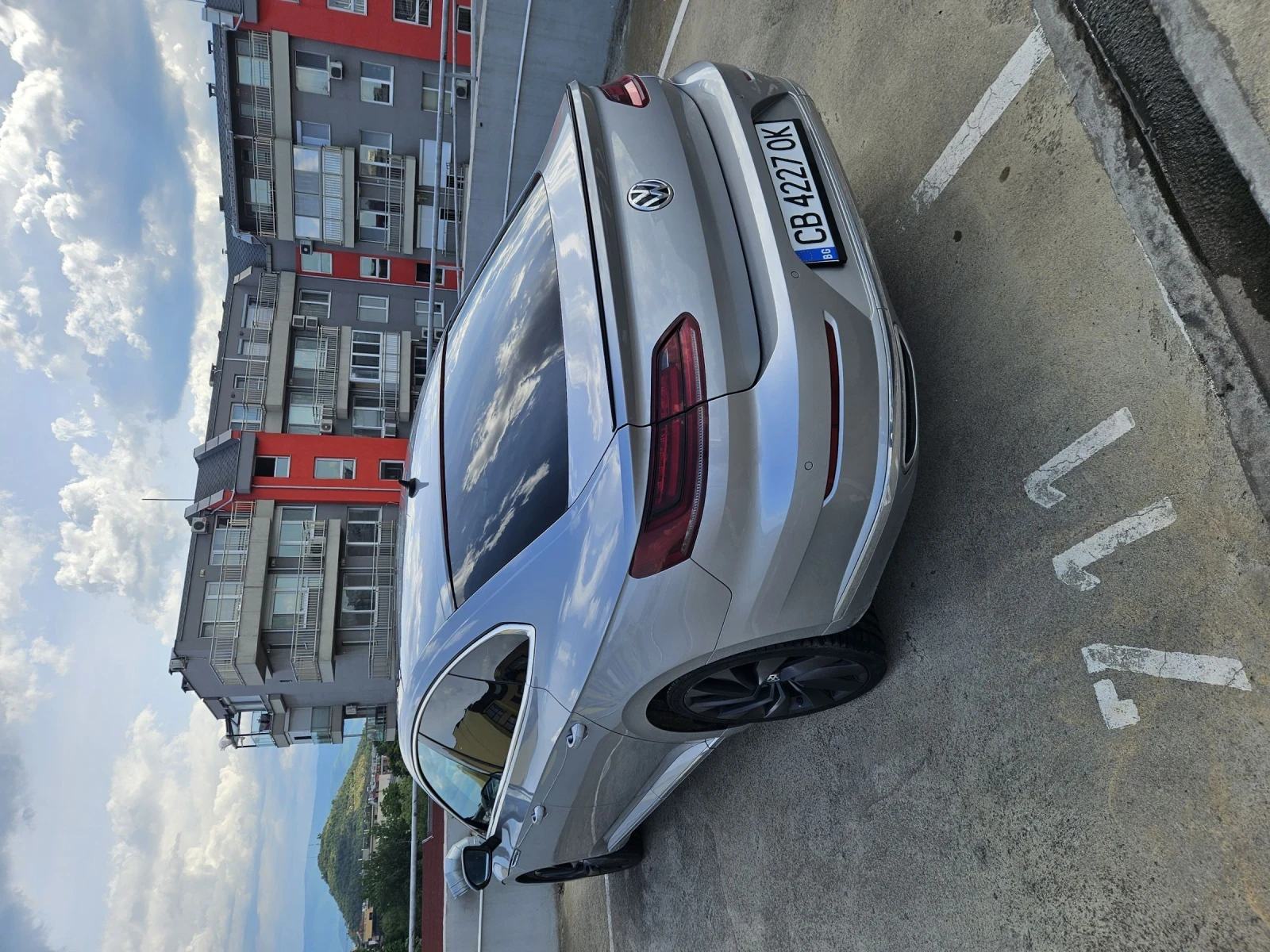 VW Arteon R-Line TDI SCR  DSG PANO ACC SHZ4, снимка 14 - Автомобили и джипове - 55175435