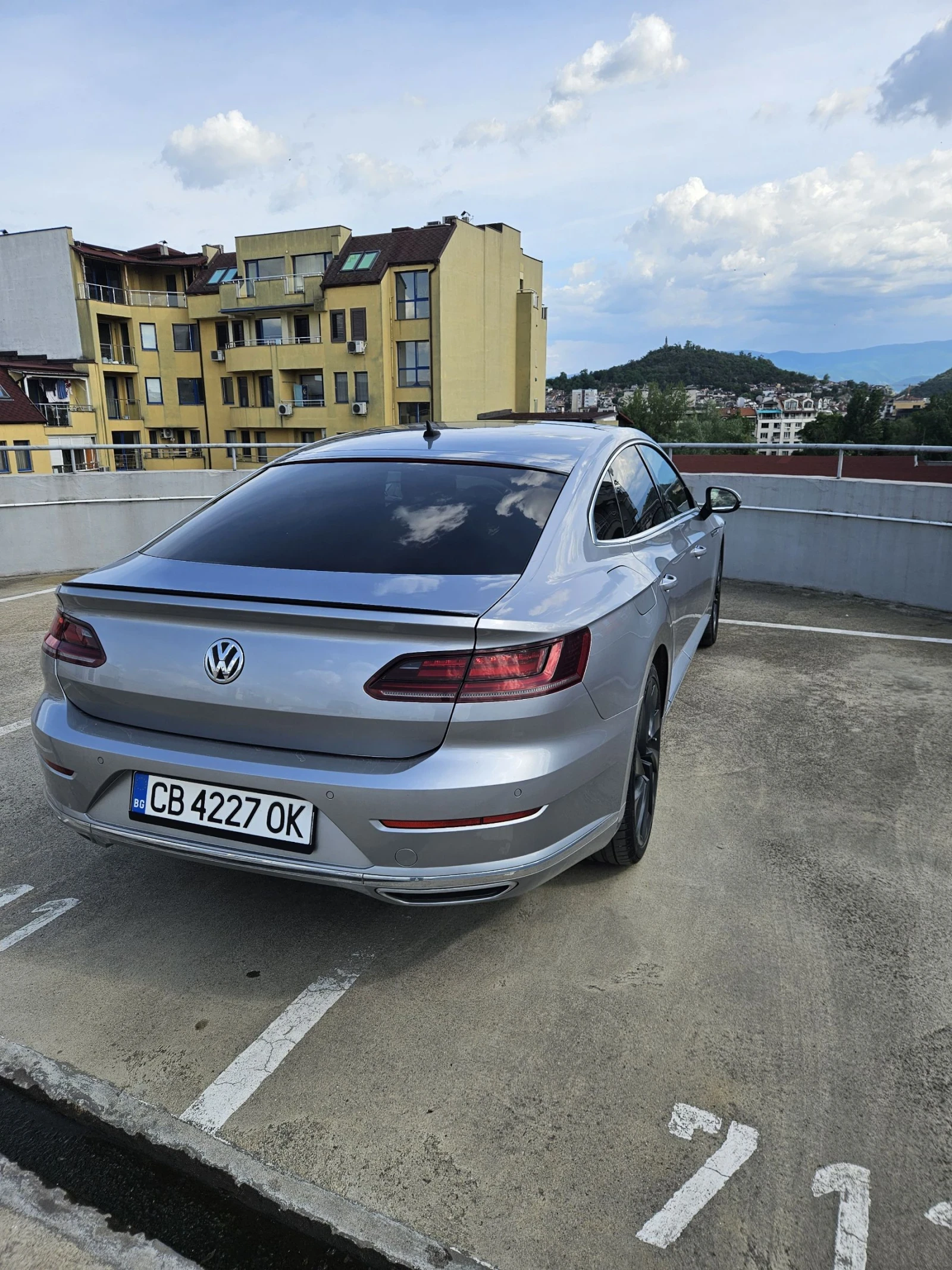 VW Arteon R-Line TDI SCR  DSG PANO ACC SHZ4, снимка 15 - Автомобили и джипове - 55175435