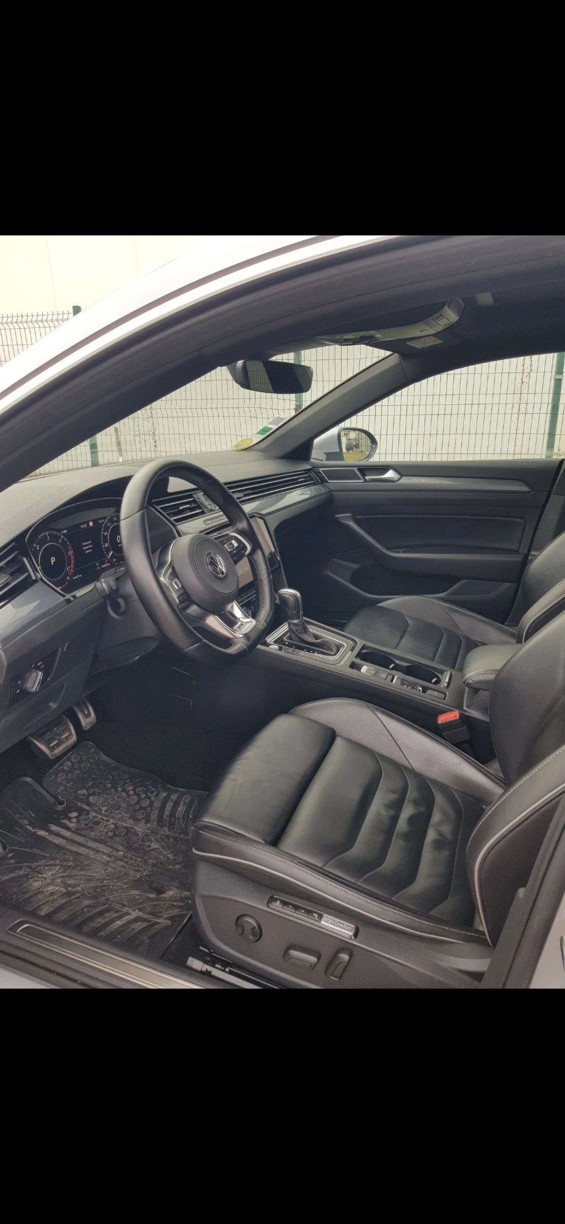 VW Arteon R-Line TDI SCR  DSG PANO ACC SHZ4, снимка 2 - Автомобили и джипове - 55175435