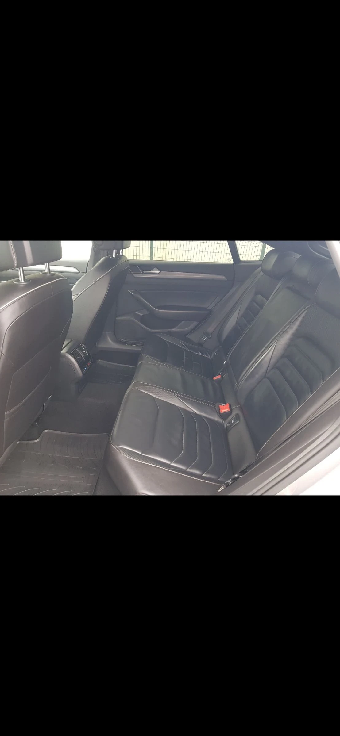 VW Arteon R-Line TDI SCR  DSG PANO ACC SHZ4, снимка 4 - Автомобили и джипове - 55175435