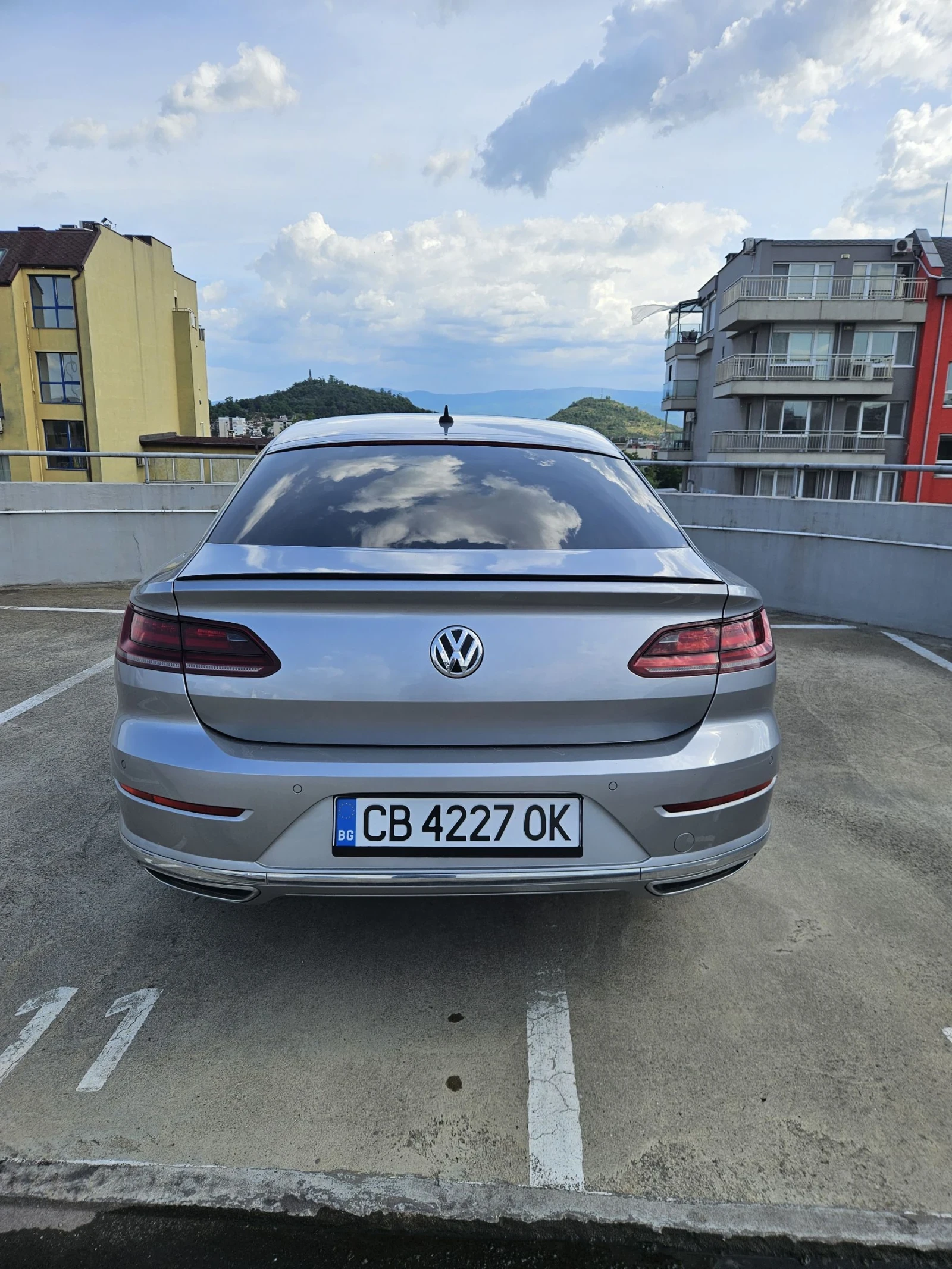 VW Arteon R-Line TDI SCR  DSG PANO ACC SHZ4, снимка 13 - Автомобили и джипове - 55175435