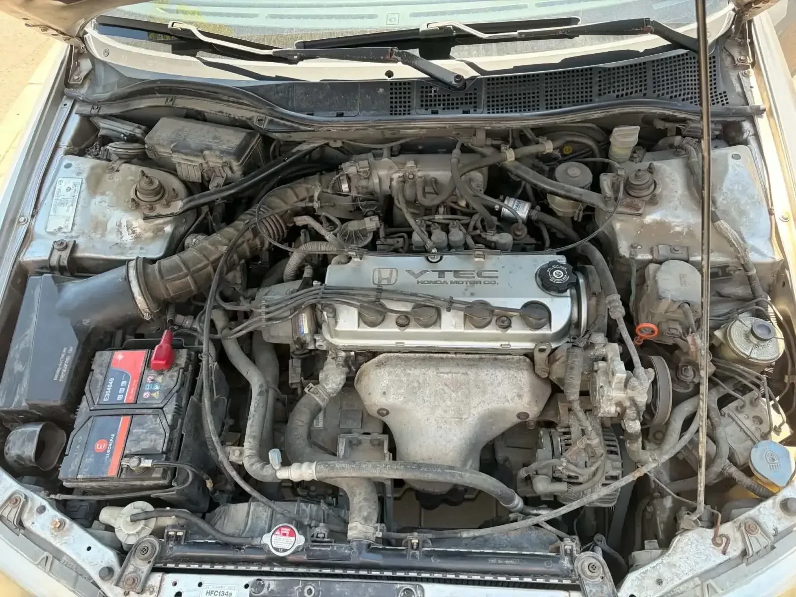 Honda Accord Honda Accord 2.3 VTEC + 2 к-та джанти/гуми + брони, снимка 9 - Автомобили и джипове - 55578516