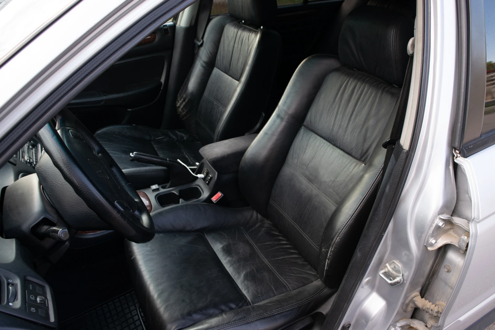 Honda Accord Honda Accord 2.3 VTEC + 2 к-та джанти/гуми + брони, снимка 10 - Автомобили и джипове - 55578516
