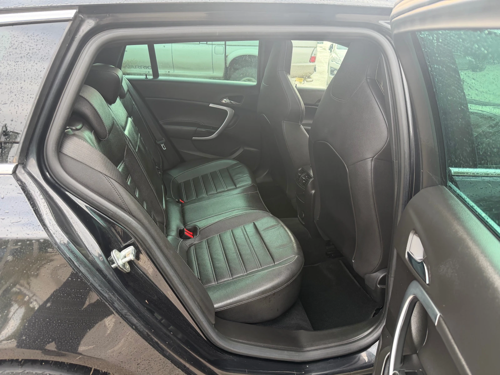 Opel Insignia 2.8!OPC LINE, снимка 11 - Автомобили и джипове - 56600223