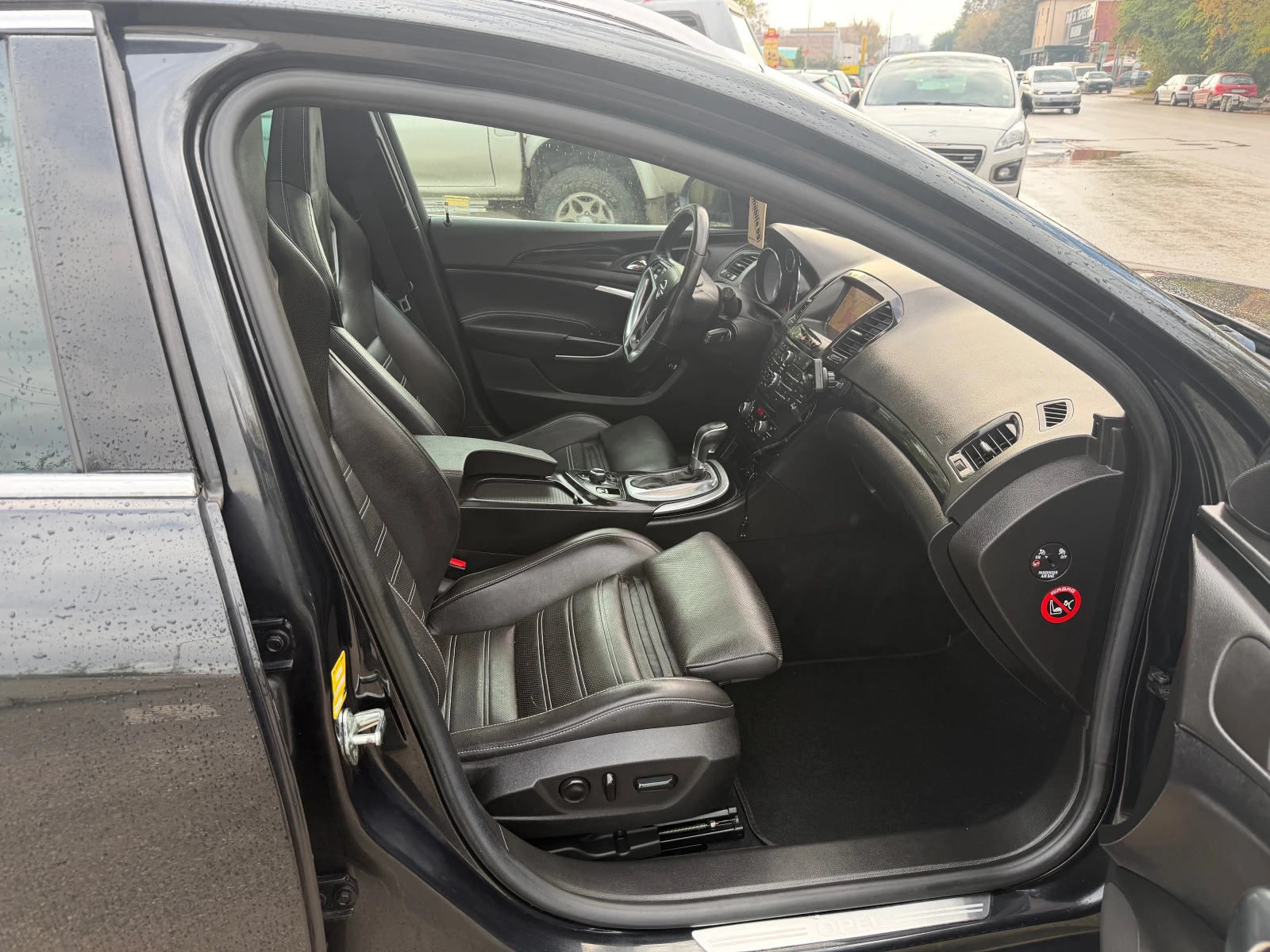 Opel Insignia 2.8!OPC LINE, снимка 12 - Автомобили и джипове - 56600223