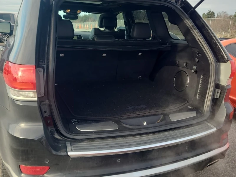 Jeep Grand cherokee 2019 SUMMIT * CARFAX * БЕЗ ПЪРВОНАЧАЛНА ВНОСКА, снимка 12 - Автомобили и джипове - 53001221