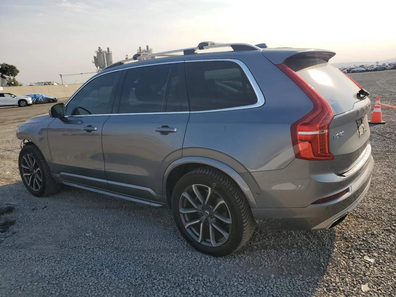 Volvo Xc90 T6 Momentum* Digital Dash* 360* Следене* Пано* Час - изображение 4