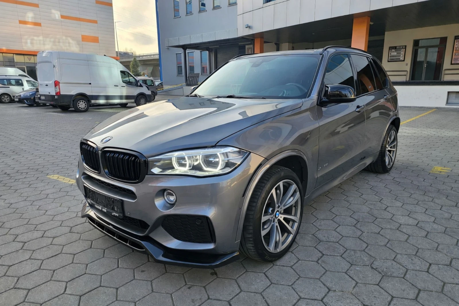 BMW X5 3.5i X-drive - изображение 2