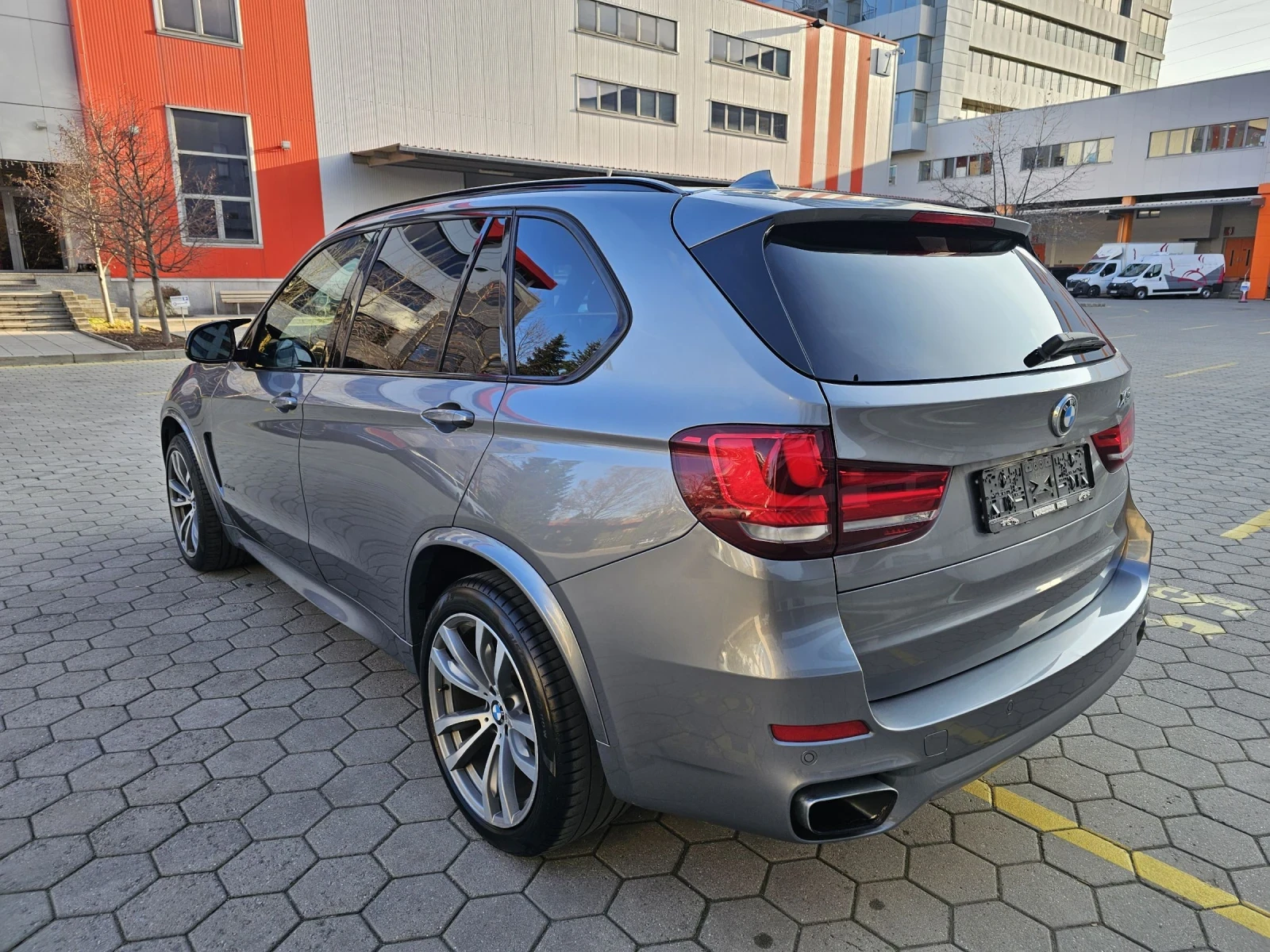 BMW X5 3.5i X-drive - изображение 4