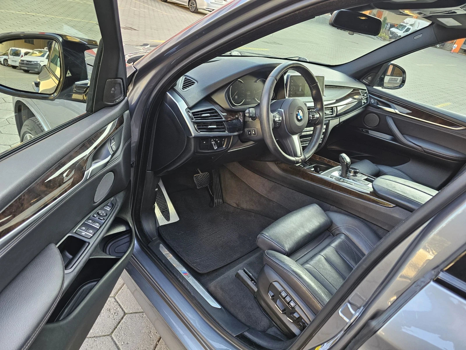 BMW X5 3.5i X-drive - изображение 8