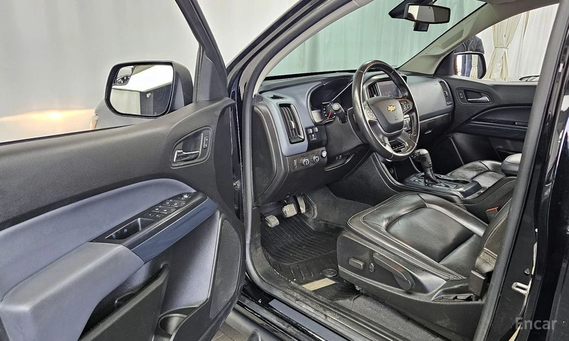 Chevrolet Colorado, снимка 10 - Автомобили и джипове - 53910548