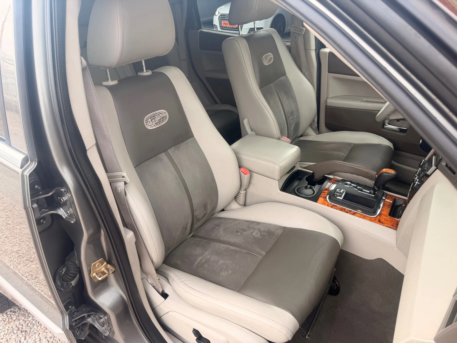 Jeep Grand cherokee 3.0D* AUT* OVERLAND* 218ks* QUADRA DRIVE* LIZING, снимка 9 - Автомобили и джипове - 54068632