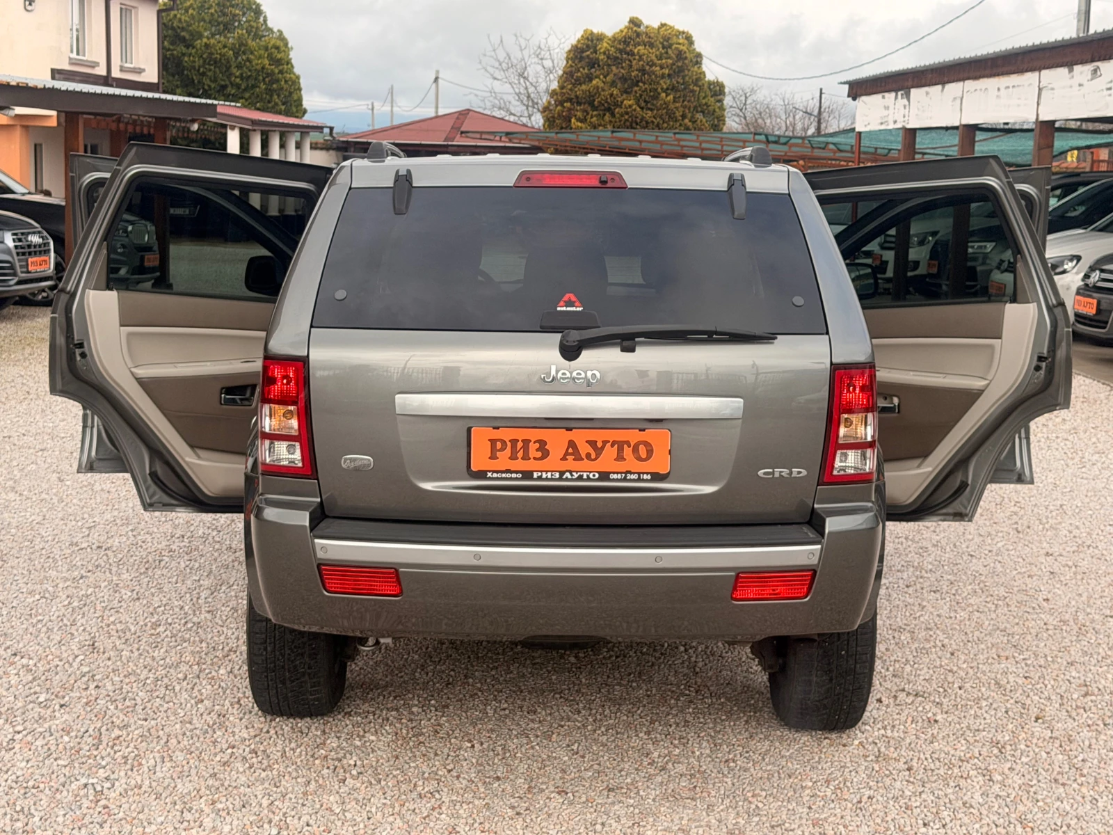 Jeep Grand cherokee 3.0D* AUT* OVERLAND* 218ks* QUADRA DRIVE* LIZING, снимка 7 - Автомобили и джипове - 54068632