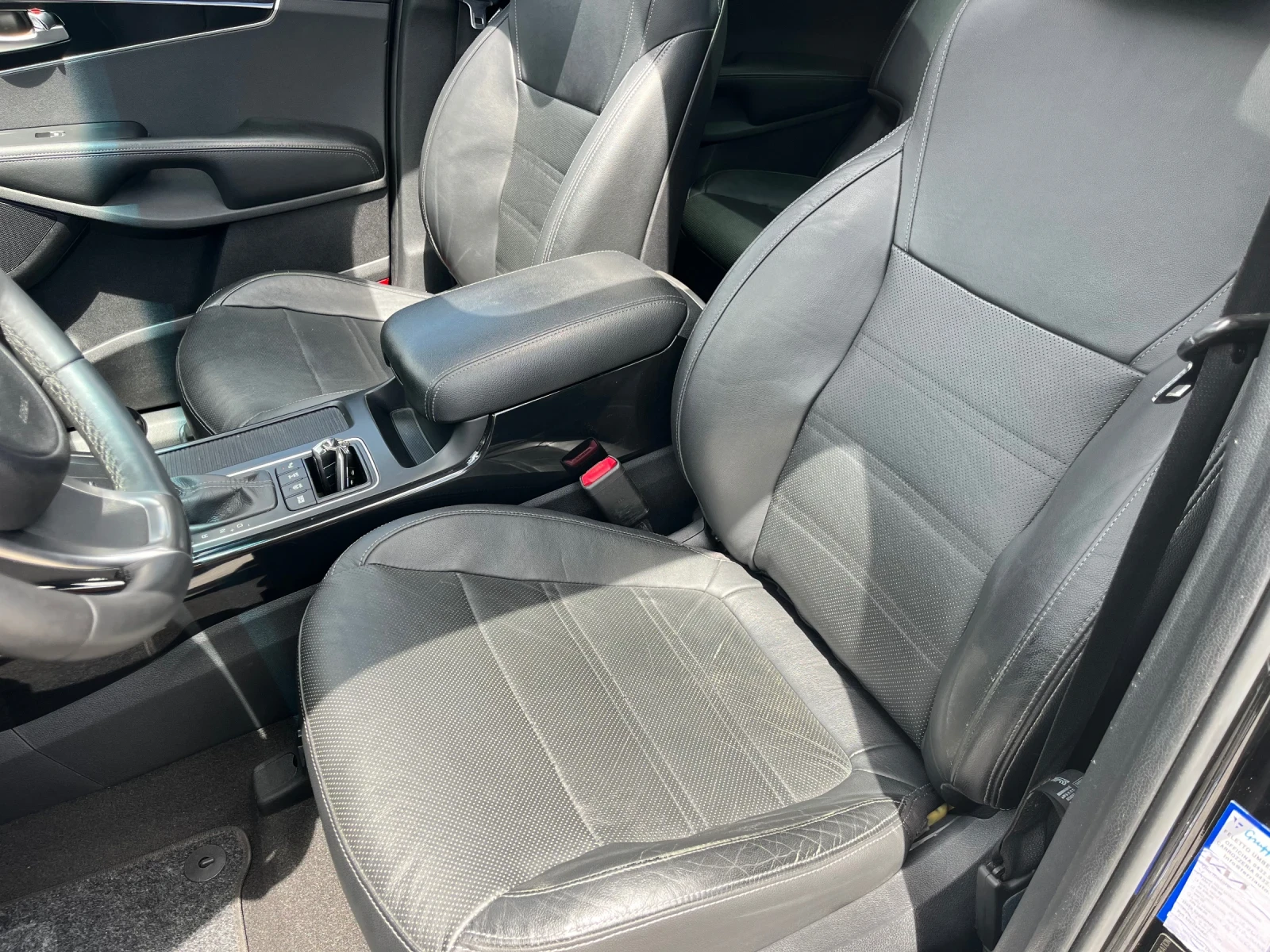 Kia Sorento 2.2CRDI/ 4WD / Rebel, снимка 10 - Автомобили и джипове - 54564463
