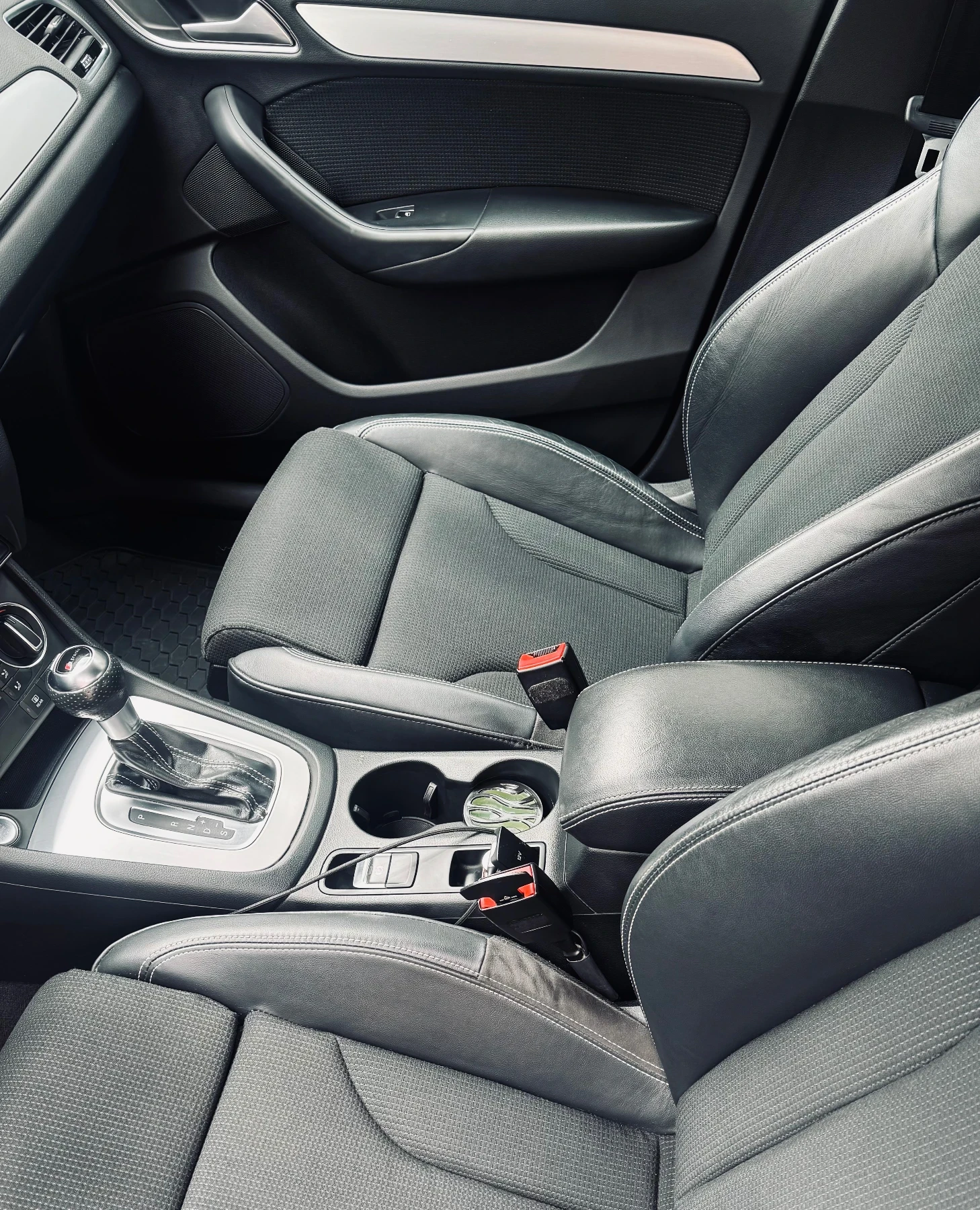 Audi Q3 S-line  Quattro, снимка 5 - Автомобили и джипове - 54628112