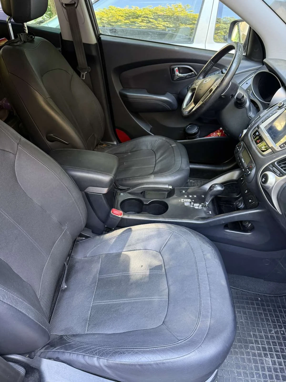 Hyundai IX35, снимка 6 - Автомобили и джипове - 55446247