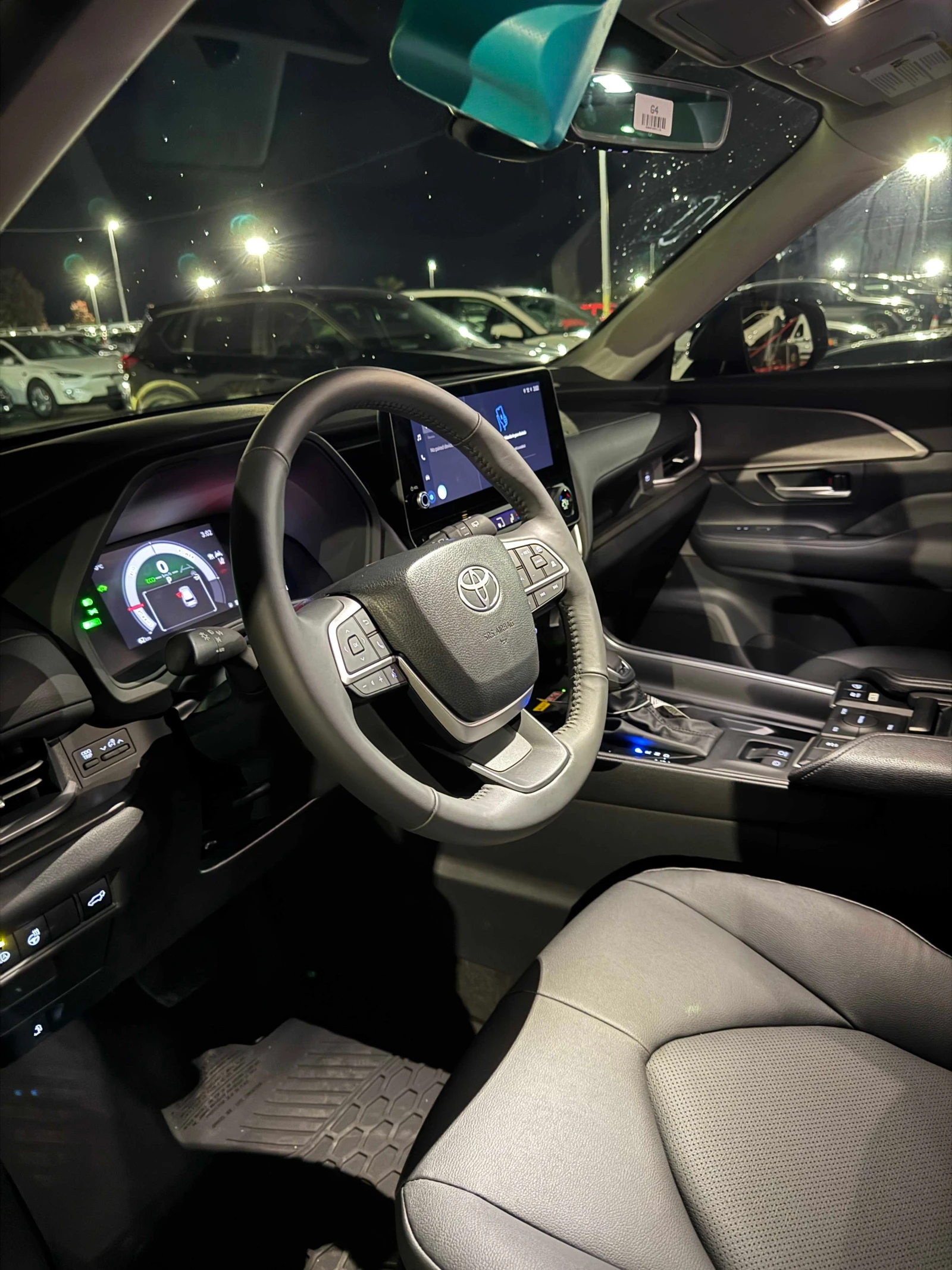 Toyota Highlander * Hybrid * CARFAX * ОПЦИЯ ЗА ФИНАНСИРАНЕ, снимка 8 - Автомобили и джипове - 56116610