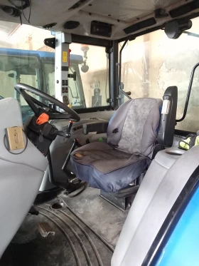 Трактор New Holland T5060, снимка 3