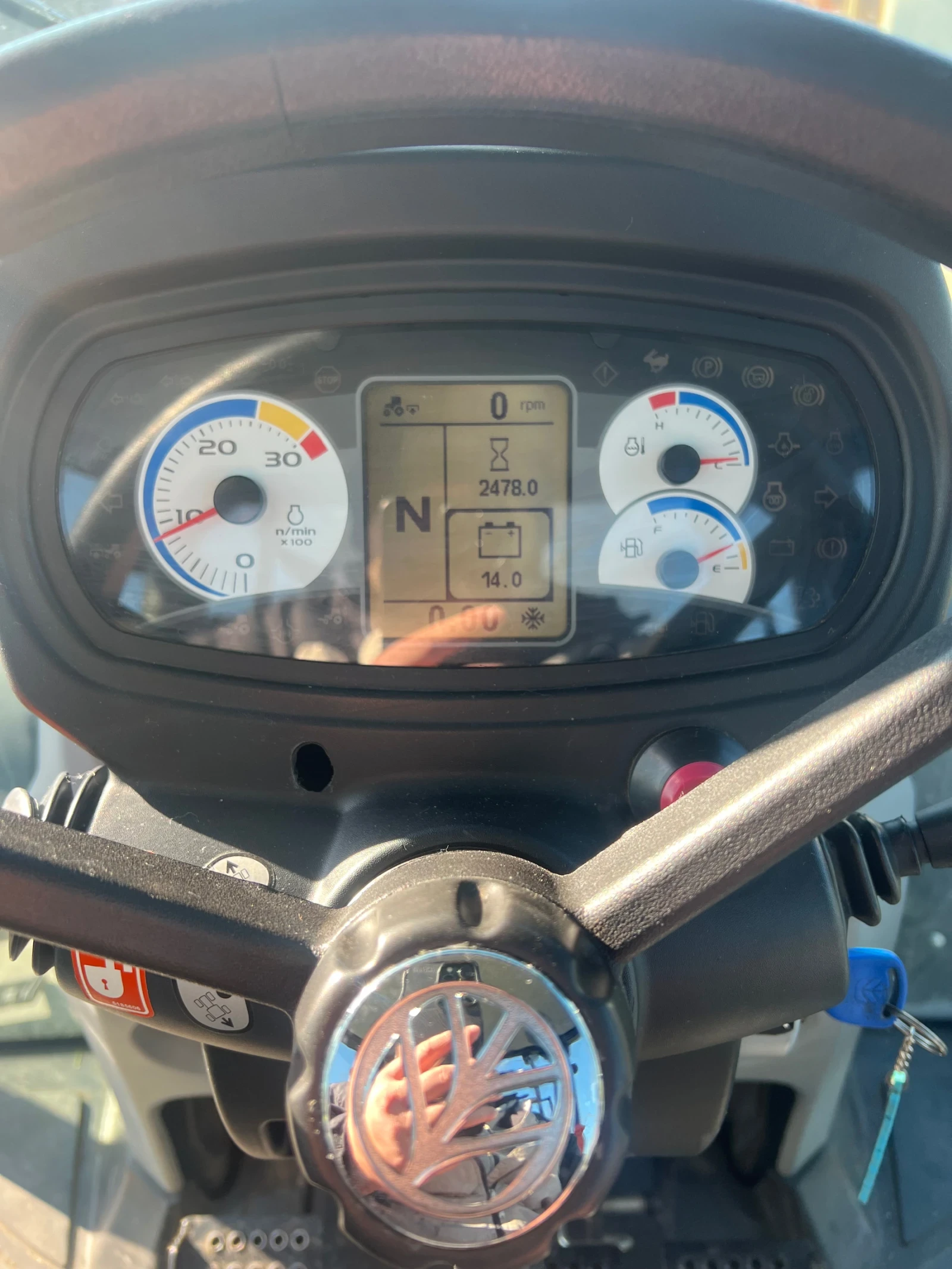 Трактор New Holland T5 105, снимка 8 - Селскостопанска техника - 53637944